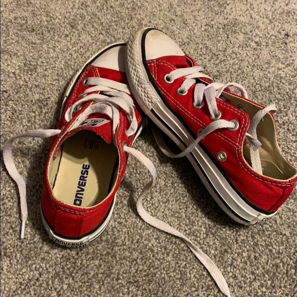 GIRLS converse